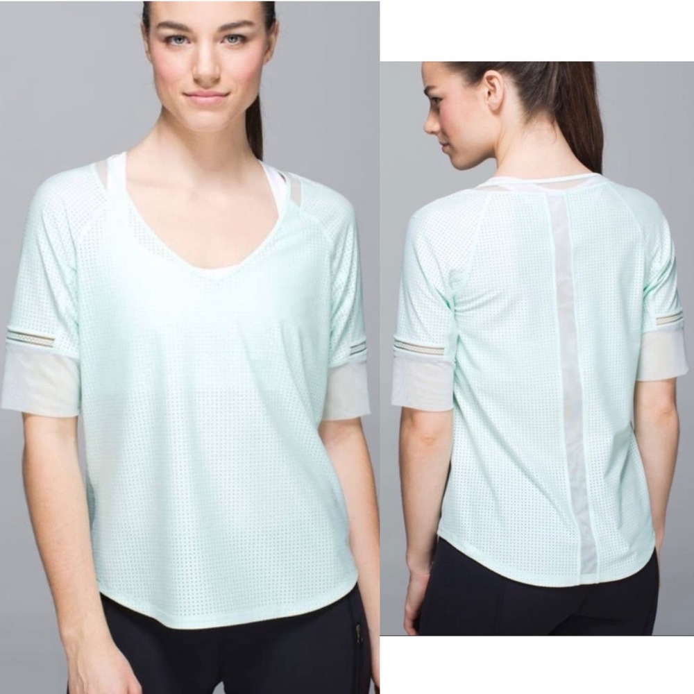 Lululemon Var-City 1/2 sleeve tee in Sea mist
